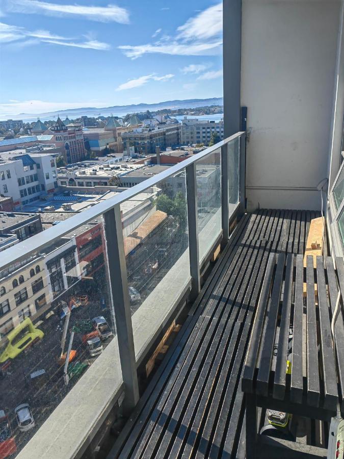 Lovely 1 Bedroom Condo Victoria Eksteriør billede